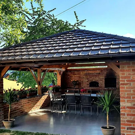 Leo House Vendégház