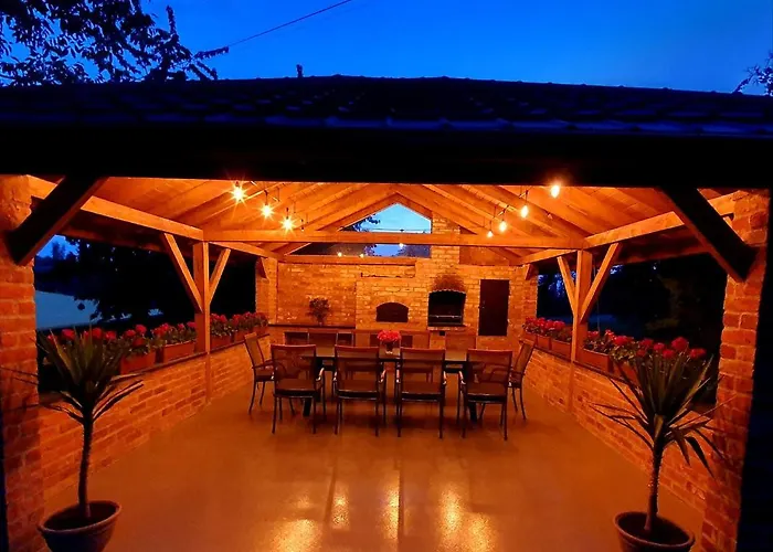 Leo House Affittacamere *