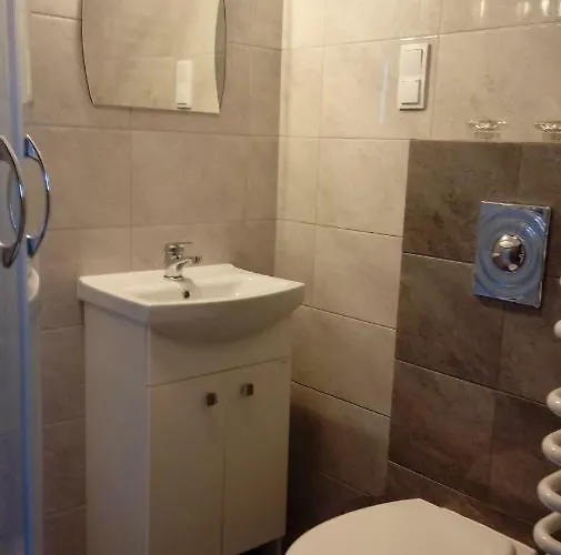 Leo House Affittacamere *